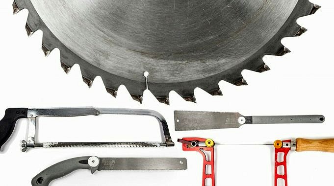 Hand Saw Vs Circular Saw What Is The Difference?